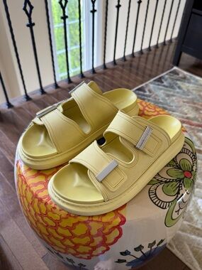 Alexander McQueen Sandals